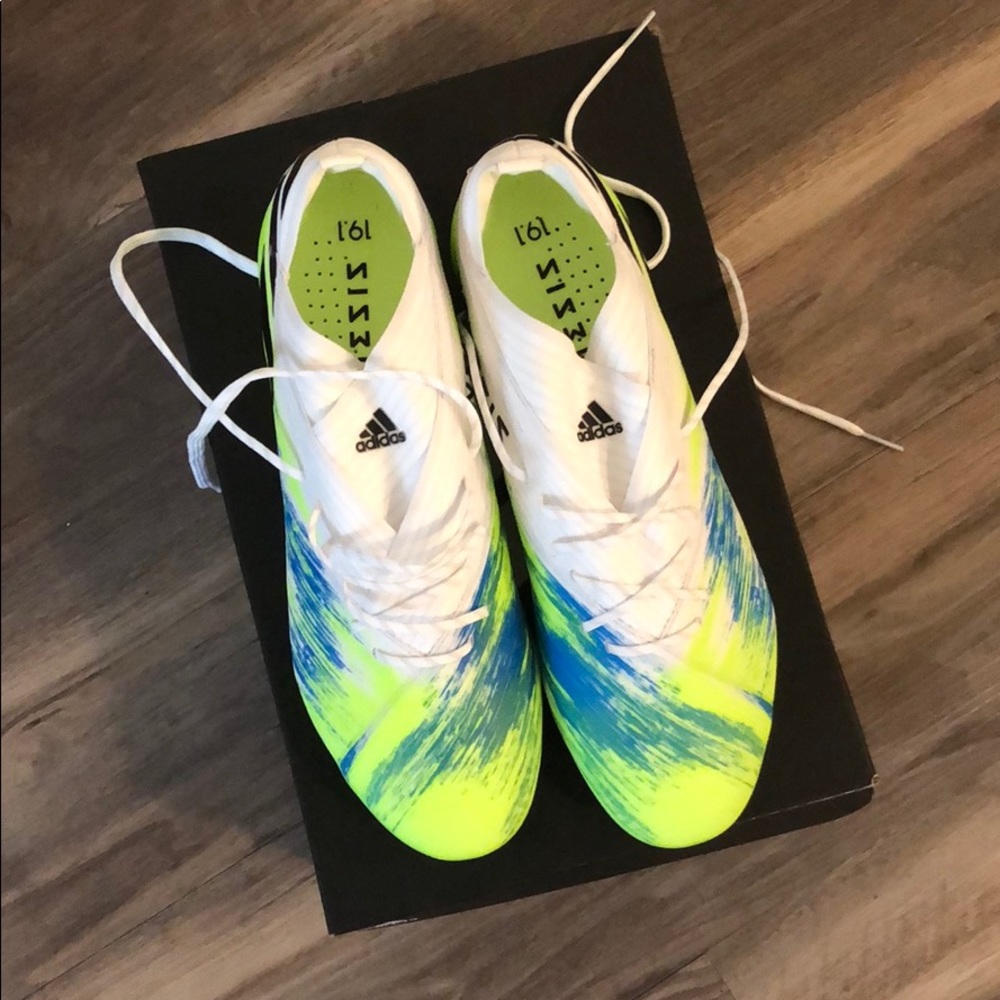 Soccer Cleats NEMEZIZ Men’s size 9